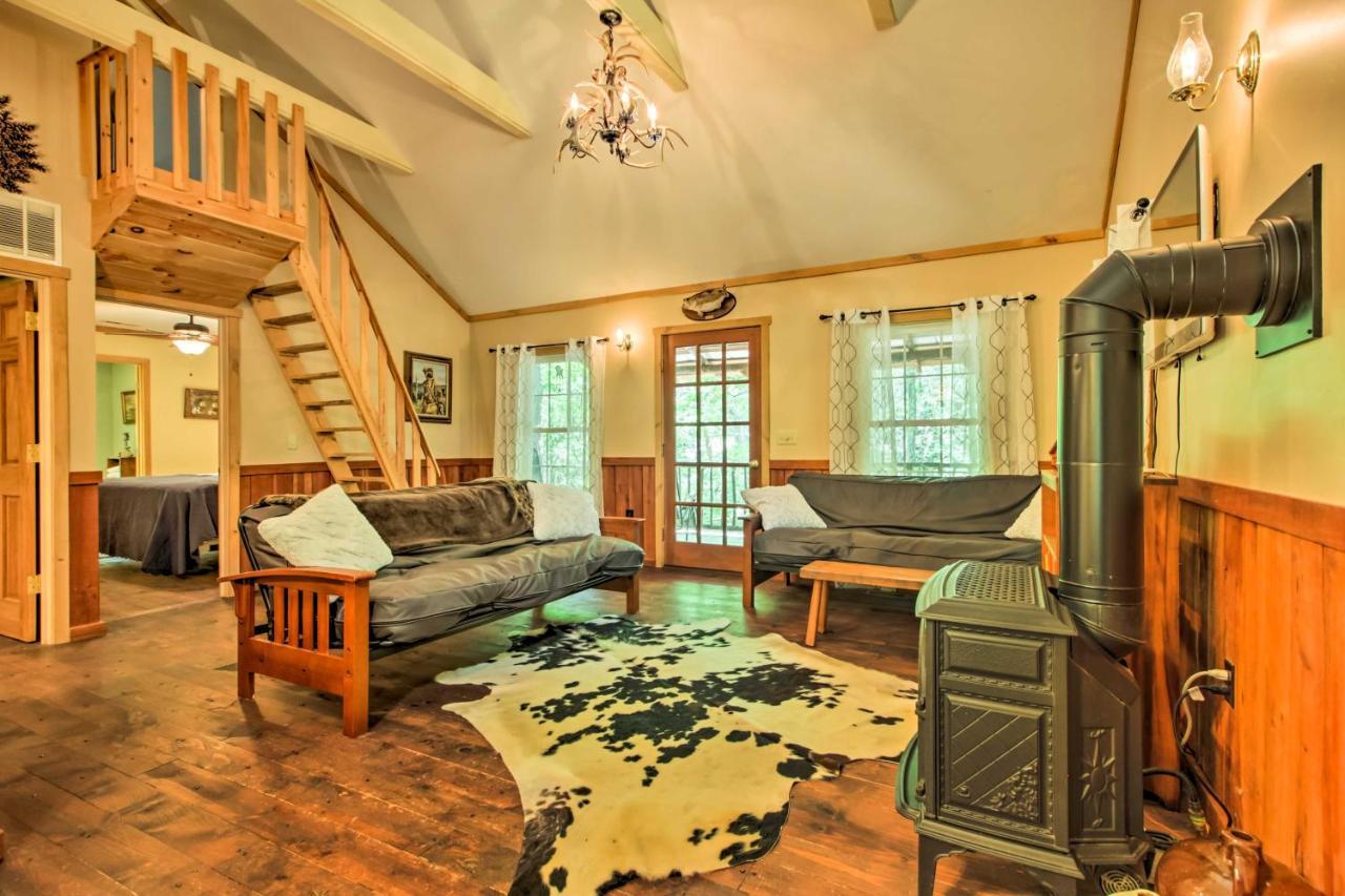 Clearwater Cabin On 10 Acres With Trout Stream! Monterey Ngoại thất bức ảnh
