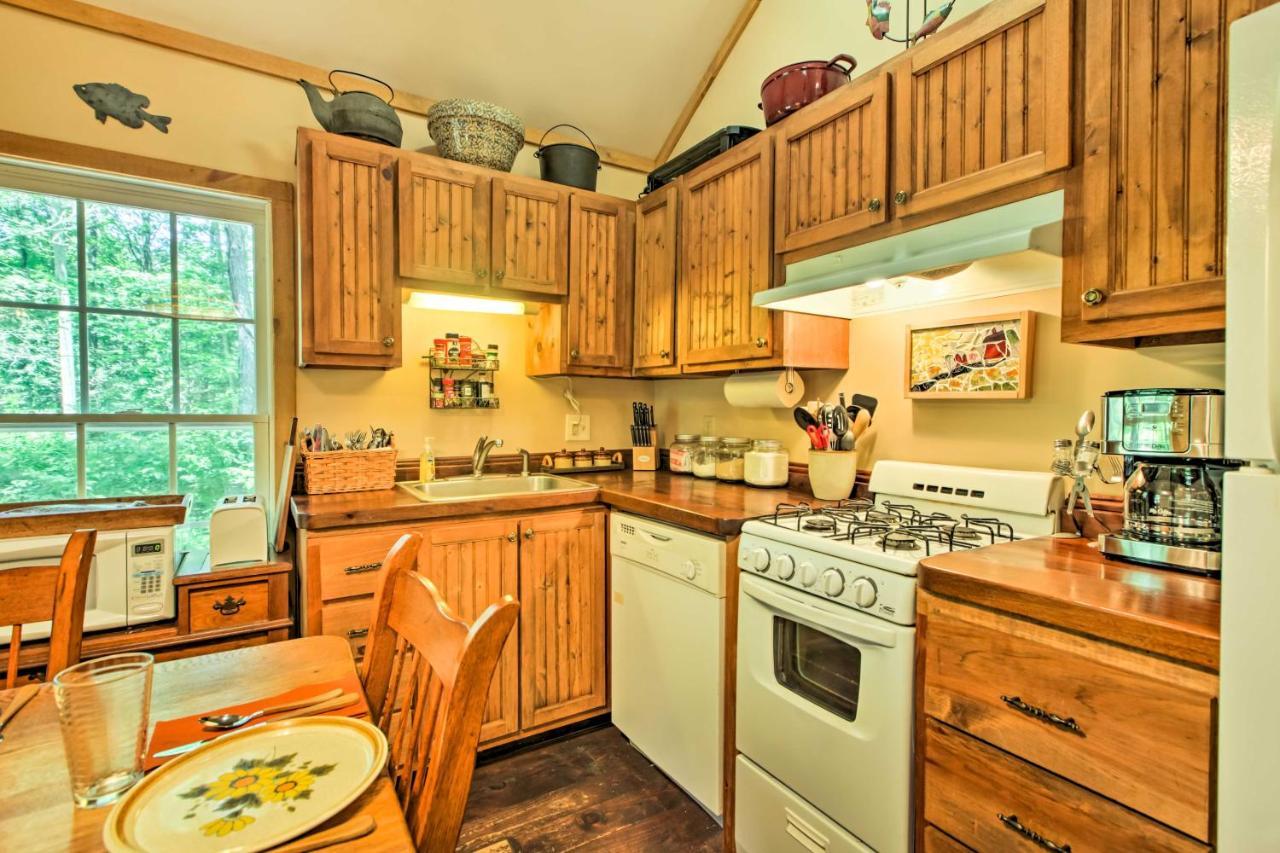 Clearwater Cabin On 10 Acres With Trout Stream! Monterey Ngoại thất bức ảnh